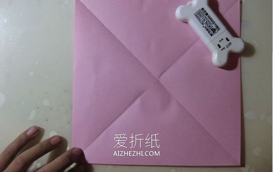 怎么折纸冰激凌玫瑰 漂亮纸玫瑰手工折法图解- www.aizhezhi.com