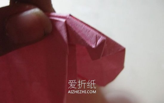 怎么折纸冰激凌玫瑰 漂亮纸玫瑰手工折法图解- www.aizhezhi.com