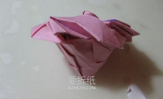 怎么折纸冰激凌玫瑰 漂亮纸玫瑰手工折法图解- www.aizhezhi.com