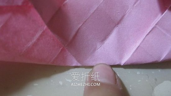 怎么折纸冰激凌玫瑰 漂亮纸玫瑰手工折法图解- www.aizhezhi.com