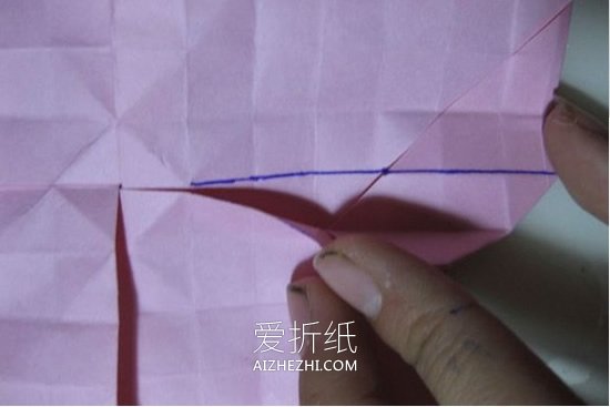 怎么折纸冰激凌玫瑰 漂亮纸玫瑰手工折法图解- www.aizhezhi.com