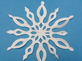 怎么折纸和剪纸雪花 详细雪花的剪纸方法图解