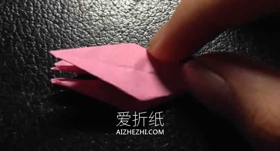 怎么折纸立体百合花 手工折纸百合的方法图解- www.aizhezhi.com