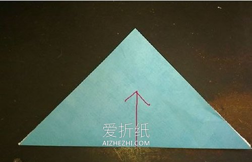 母亲节怎么折纸康乃馨 父亲节康乃馨折法图解- www.aizhezhi.com