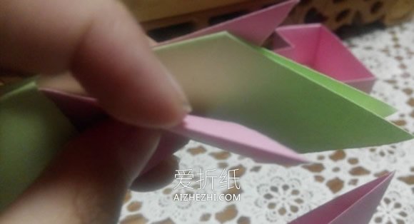 怎么折纸八角飞镖图解 手工八角飞镖的折法- www.aizhezhi.com