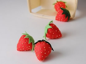 怎么做不织布草莓图解 手工布艺草莓制作方法