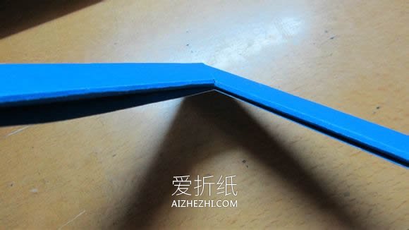 怎么用硬纸板制作相框 详细纸相框手工制作- www.aizhezhi.com