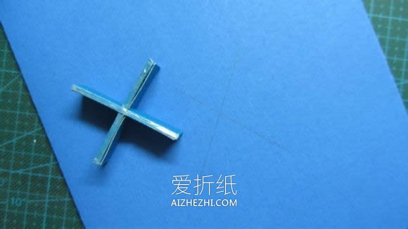 怎么用硬纸板制作相框 详细纸相框手工制作- www.aizhezhi.com