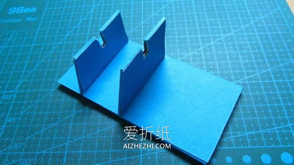 怎么用硬纸板制作相框 详细纸相框手工制作- www.aizhezhi.com