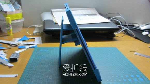 怎么用硬纸板制作相框 详细纸相框手工制作- www.aizhezhi.com