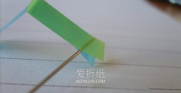 怎么做便签纸飞机的方法 便签纸手工制作飞机- www.aizhezhi.com