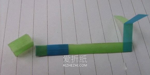 怎么做便签纸飞机的方法 便签纸手工制作飞机- www.aizhezhi.com