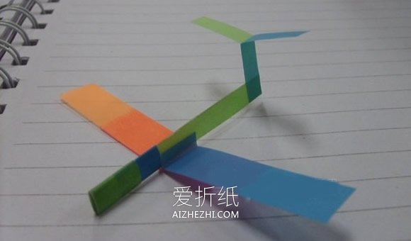 怎么做便签纸飞机的方法 便签纸手工制作飞机- www.aizhezhi.com