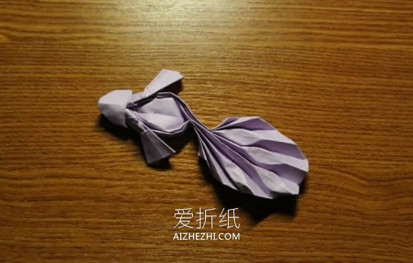 立体金鱼怎么折图解 手工折纸金鱼的折法- www.aizhezhi.com
