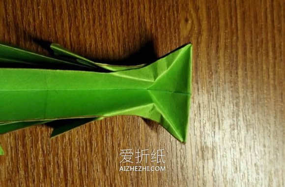 立体金鱼怎么折图解 手工折纸金鱼的折法- www.aizhezhi.com