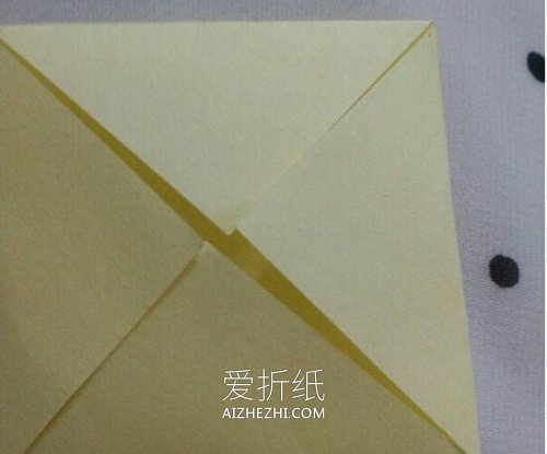 多角飞镖怎么折图解 儿童手工折纸飞镖的方法- www.aizhezhi.com