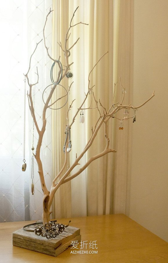 树枝怎么废物利用 制作烛台、笔筒和首饰架- www.aizhezhi.com