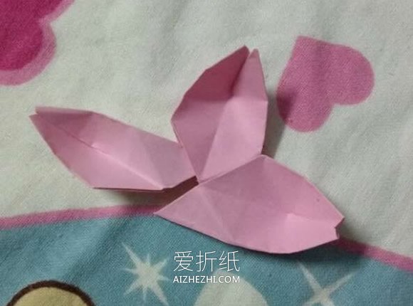 怎么折五瓣樱花教程 手工立体樱花的折法图解- www.aizhezhi.com