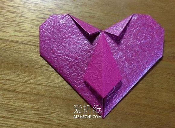 怎么折领带爱心图解 打领带的爱心折纸方法- www.aizhezhi.com