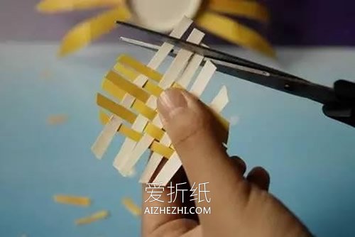 儿童怎么做可爱小螃蟹 纸杯手工制作螃蟹图解- www.aizhezhi.com