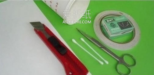 纸杯怎么做藤椅图解 纸杯椅子小手工艺品制作- www.aizhezhi.com