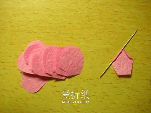 手揉纸玫瑰花怎么做 简单手工玫瑰花制作方法- www.aizhezhi.com