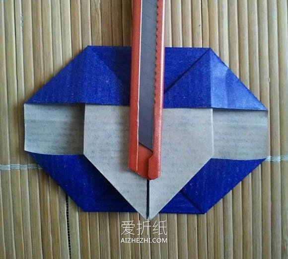 怎么折纸百度标志图解 百度LOGO的折法过程- www.aizhezhi.com