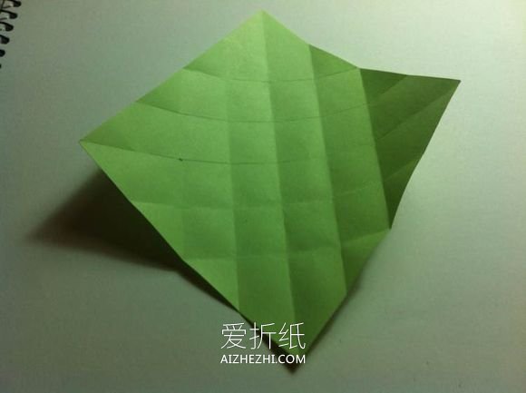 一张纸怎么折四叶草 手工折纸幸运草详细图解- www.aizhezhi.com