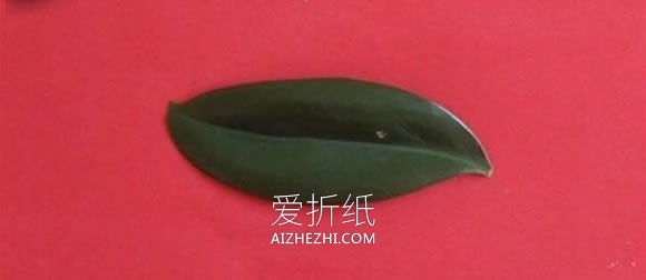 怎么做树叶贴画长颈鹿 树叶手工制作长颈鹿- www.aizhezhi.com