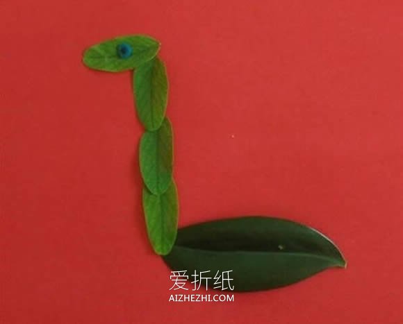 怎么做树叶贴画长颈鹿 树叶手工制作长颈鹿- www.aizhezhi.com
