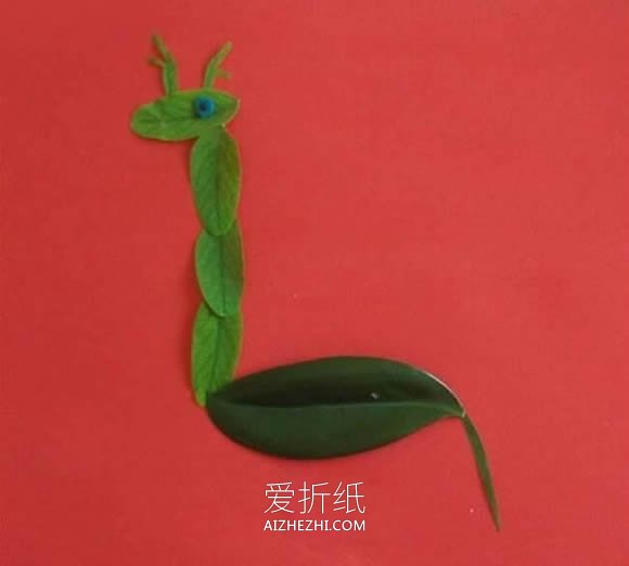 怎么做树叶贴画长颈鹿 树叶手工制作长颈鹿- www.aizhezhi.com