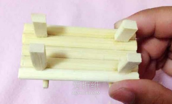 怎么做长椅模型图解 一次性筷子制作椅子模型- www.aizhezhi.com