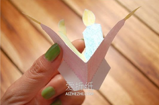 怎么做立体生日贺卡 打开跳出带蜡烛的蛋糕- www.aizhezhi.com