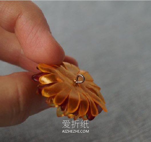 怎么做塑料花头绳图解 塑料瓶手工制作花朵- www.aizhezhi.com