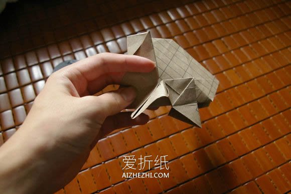 怎么折纸马伯纳犀牛图解 大师级犀牛折法步骤- www.aizhezhi.com