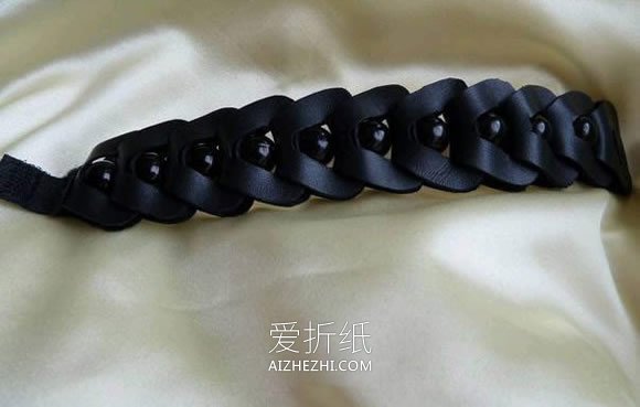 怎么做皮革手镯的方法 皮革手工制作串珠手镯- www.aizhezhi.com