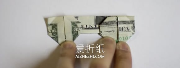 怎么折纸心连心图解 美元折心连心的折法- www.aizhezhi.com