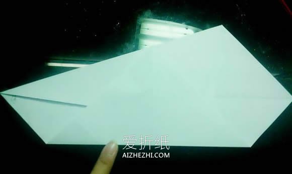 怎么折纸情人节礼品盒 带纸鹤浪漫纸盒折法- www.aizhezhi.com