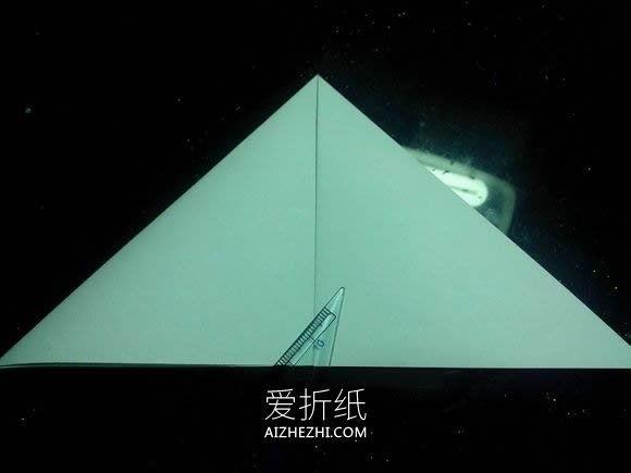 怎么折纸情人节礼品盒 带纸鹤浪漫纸盒折法- www.aizhezhi.com