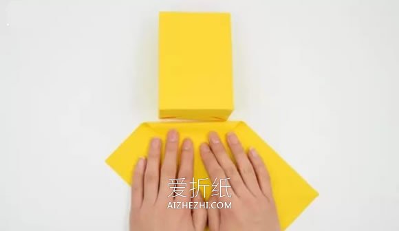 怎么折纸卡通纸袋图解 手工猫头鹰纸袋的折法- www.aizhezhi.com