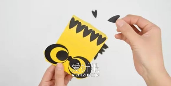 怎么折纸卡通纸袋图解 手工猫头鹰纸袋的折法- www.aizhezhi.com