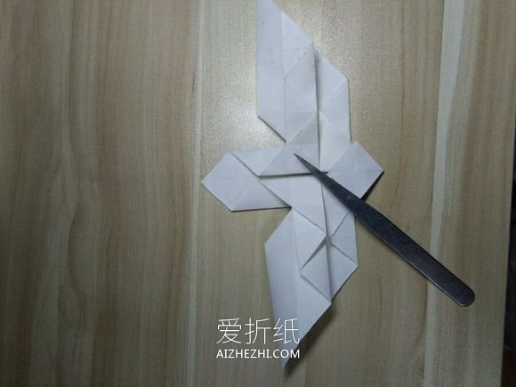 怎么折纸带翅膀爱心 最漂亮翅膀心的折法图解- www.aizhezhi.com