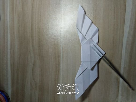 怎么折纸带翅膀爱心 最漂亮翅膀心的折法图解- www.aizhezhi.com