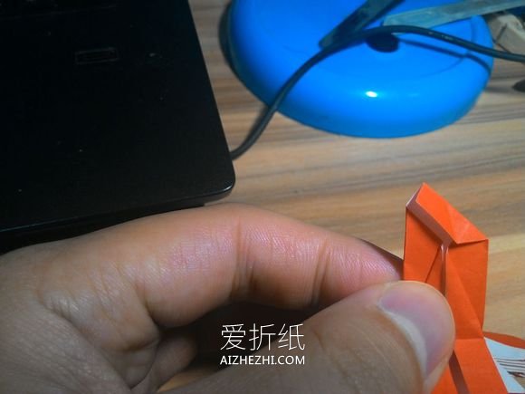 怎么折纸蜘蛛侠图解 逼真蜘蛛侠的详细折法- www.aizhezhi.com