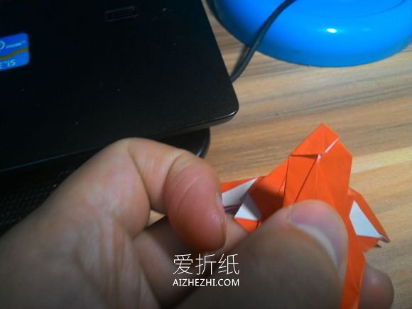 怎么折纸蜘蛛侠图解 逼真蜘蛛侠的详细折法- www.aizhezhi.com