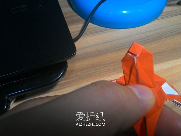 怎么折纸蜘蛛侠图解 逼真蜘蛛侠的详细折法- www.aizhezhi.com