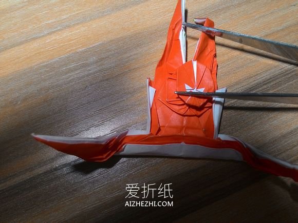 怎么折纸蜘蛛侠图解 逼真蜘蛛侠的详细折法- www.aizhezhi.com