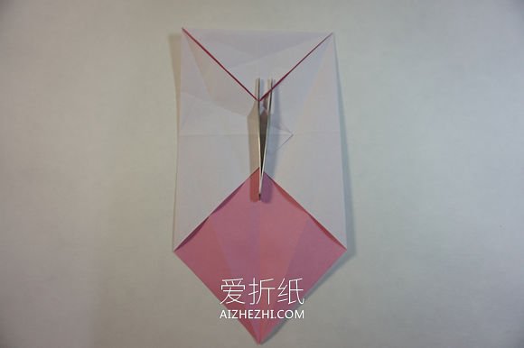 怎么折纸漂亮女生图解 复杂女孩子的折法步骤- www.aizhezhi.com