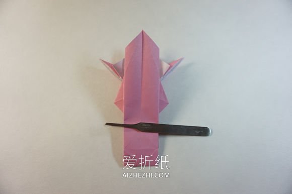 怎么折纸漂亮女生图解 复杂女孩子的折法步骤- www.aizhezhi.com