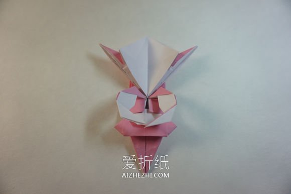 怎么折纸漂亮女生图解 复杂女孩子的折法步骤- www.aizhezhi.com